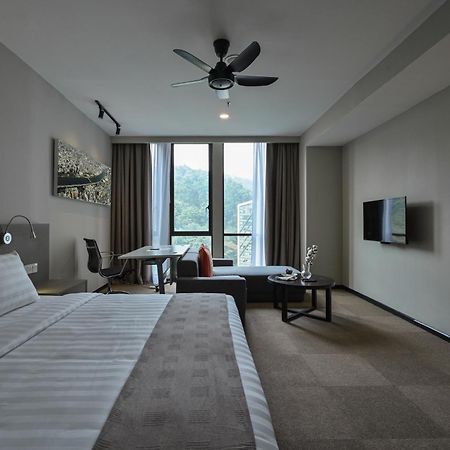 Aparthotel Asaya Damansara Petaling Jaya Exterior foto