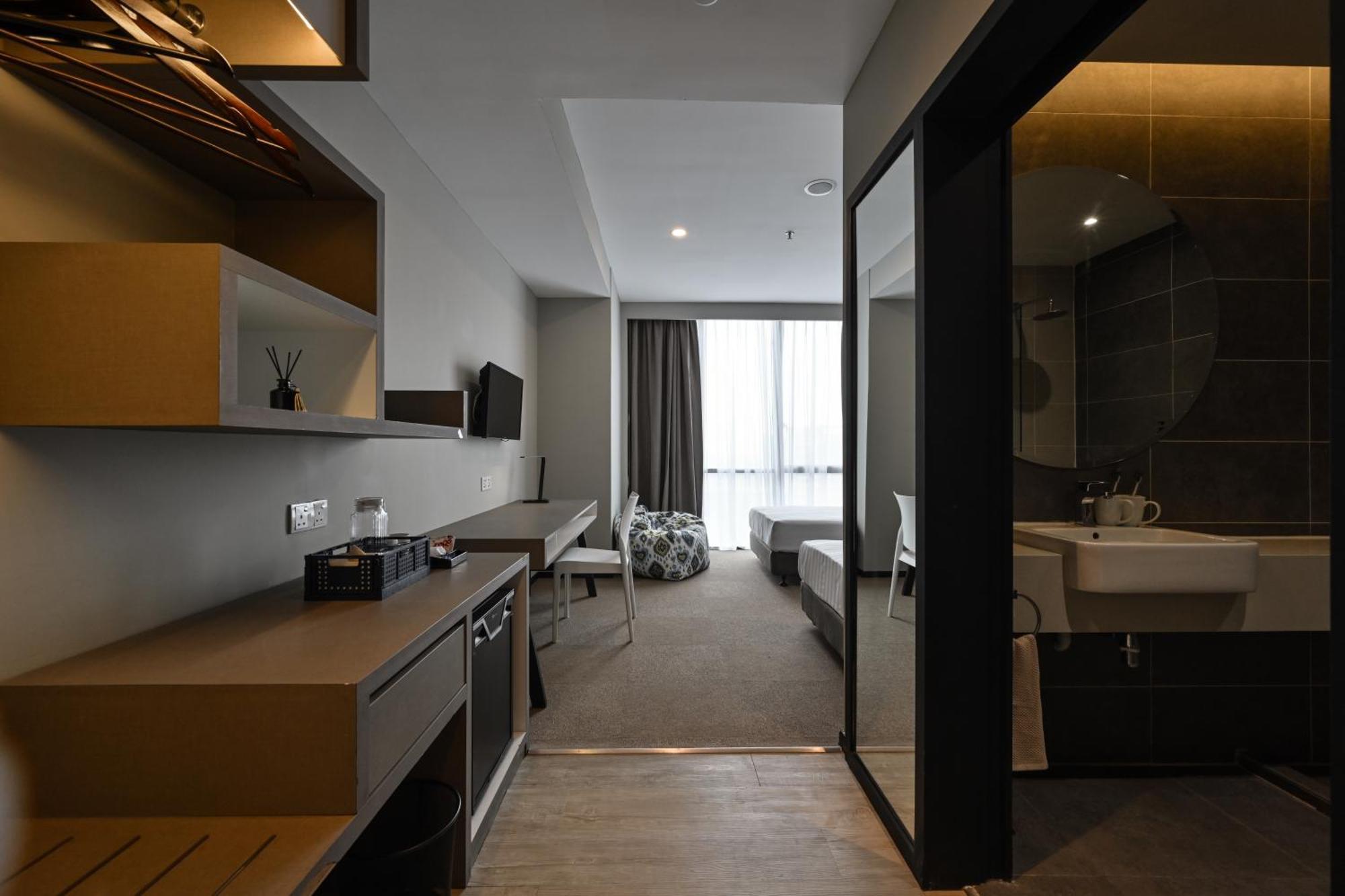 Aparthotel Asaya Damansara Petaling Jaya Exterior foto