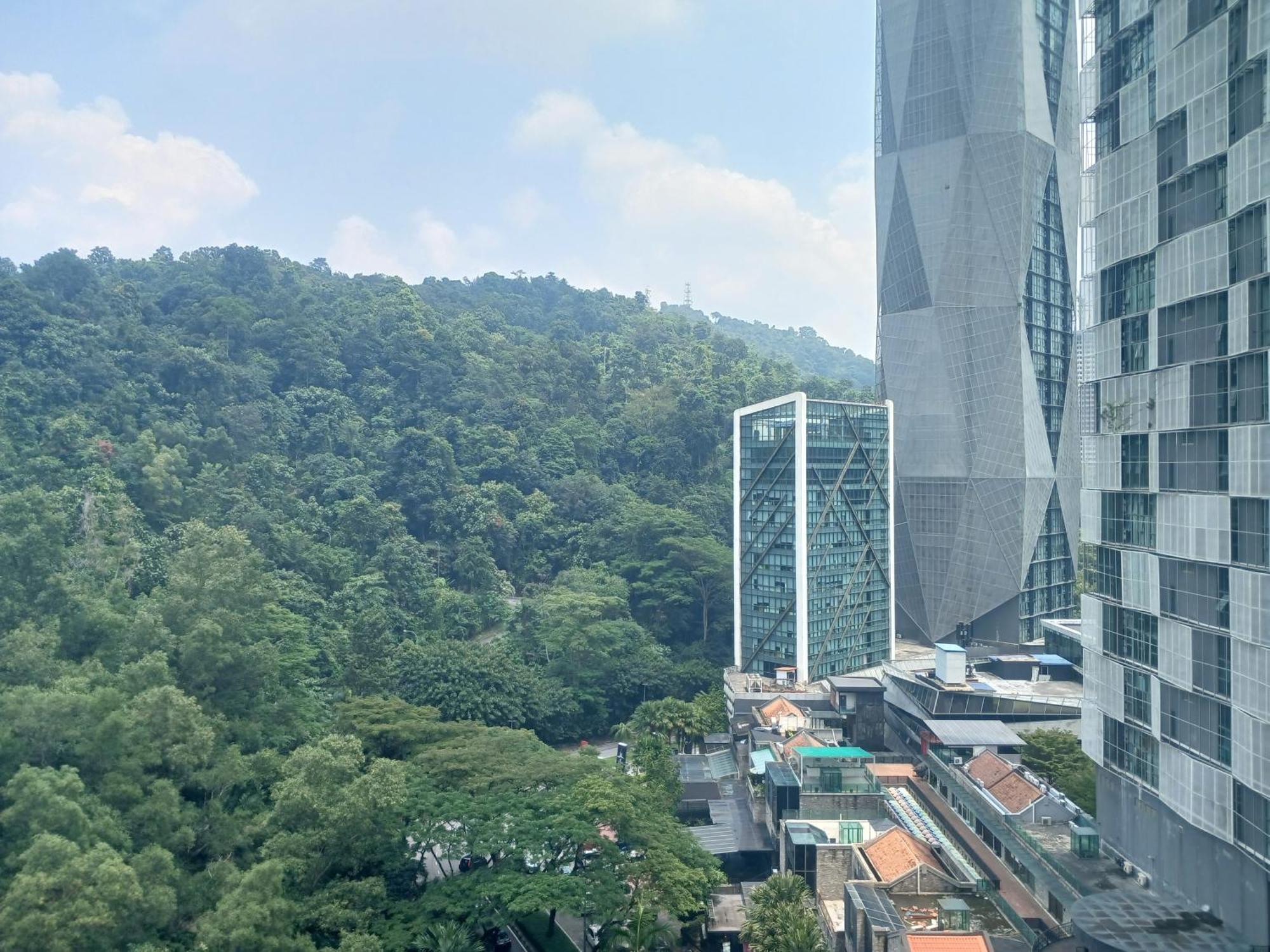 Aparthotel Asaya Damansara Petaling Jaya Exterior foto